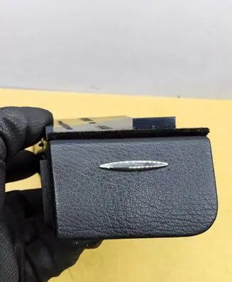 Mercedes-Benz E W211 Dashboard storage box/compartment A2116802052