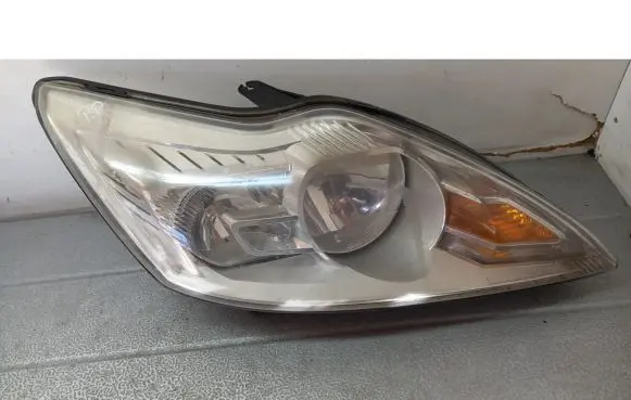 Ford Focus C-MAX Front reflector 
