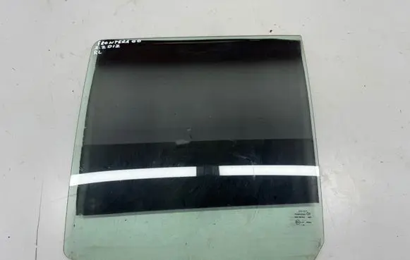 Opel Frontera B Rear door window glass 43R00082