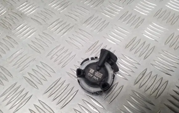 Volkswagen PASSAT B7 Airbag deployment crash/impact sensor 3AA959354