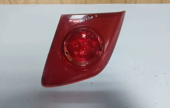 Mazda 3 I Tailgate rear/tail lights P2913