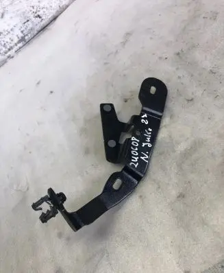 Nissan Juke II F16 Other engine bay part 924e96pe0a