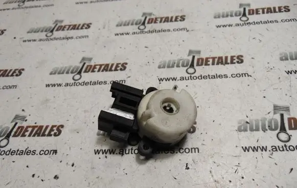 Toyota Avensis T220 Ignition lock contact 