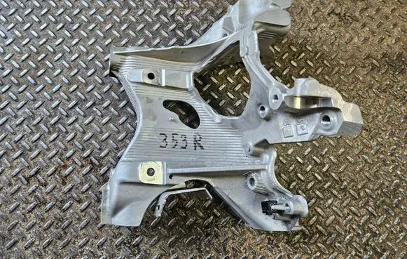 Audi A5 Engine mounting bracket 8B3399296