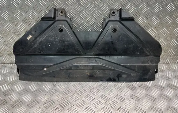 BMW 1 E82 E88 Front bumper skid plate/under tray 7128503