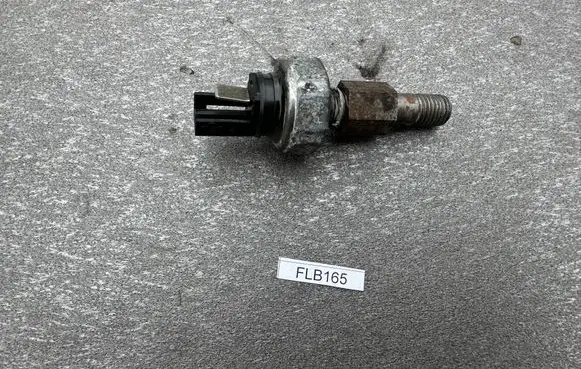Nissan Patrol Y61 Oil pressure sensor 252402X905