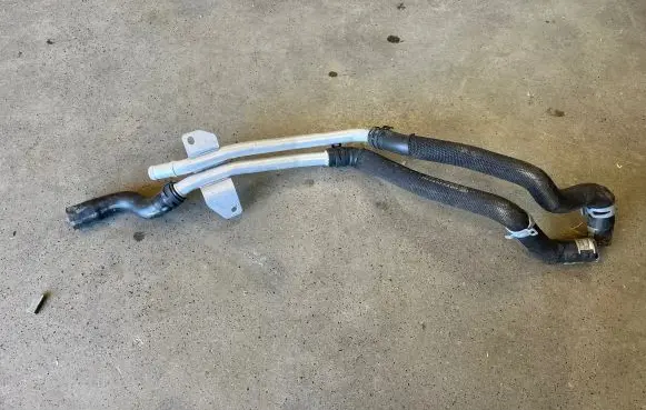 Audi Q7 4M Engine coolant pipe/hose 4M0819857A 4M0819857
