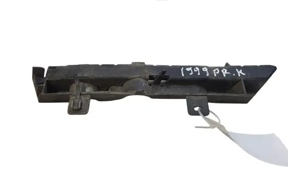 Citroen C5 Front bumper mounting bracket 9681058980