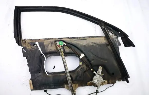 Audi 100 S4 C4 Front door window/glass frame 