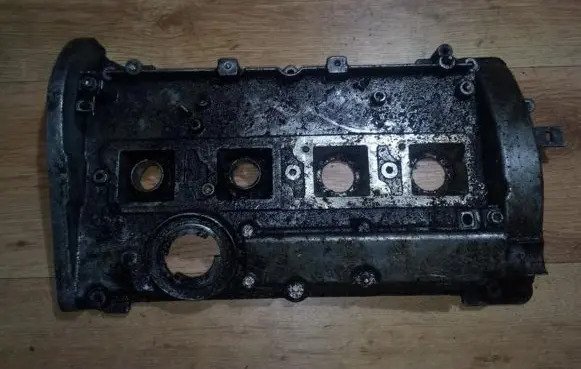 Rocker cam cover
