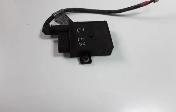 BMW X3 E83 Glow plug pre-heat relay 7801201