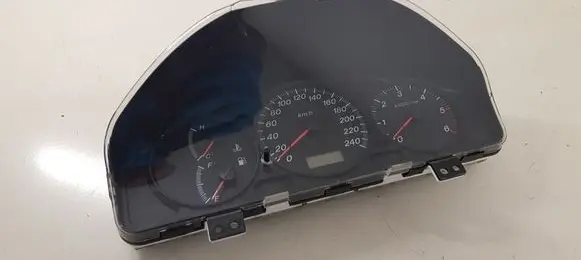 Speedometer (instrument cluster)