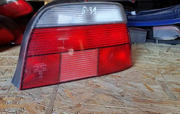 BMW 5 E39 Rear/tail lights 2496298 084441909 084441909RB