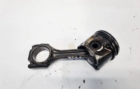 Skoda Octavia Mk1 (1U) Piston with connecting rod 
