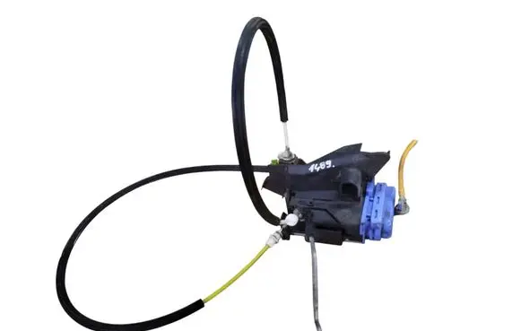 Audi A3 S3 8L Rear door lock 8D0839015A