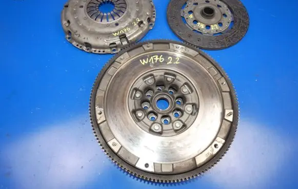 Mercedes-Benz A W176 Clutch set kit A6510305405