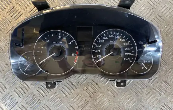 Subaru Legacy Speedometer (instrument cluster) 85002AJ431 NS05003K 0336024