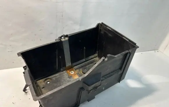 Volvo V50 Battery box tray 30667561 3M5110722