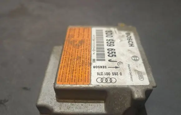 Audi A4 S4 B5 8D Airbag control unit/module 8D0959655J