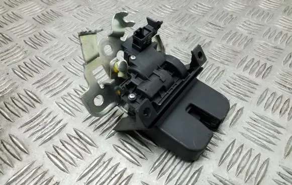 Skoda Superb B6 (3T) Tailgate/trunk/boot lock/catch/latch 8K9827505A 3T5827520A