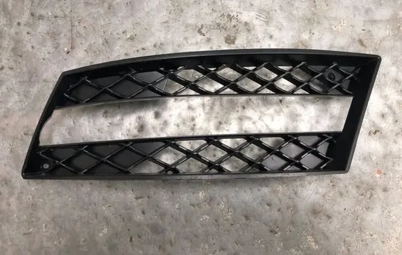 Mercedes-Benz CLS C218 AMG Front bumper lower grill A2188850753-BILI A2188850753