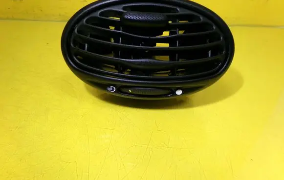 Ford Focus Dashboard side air vent grill/cover trim 98AB19893