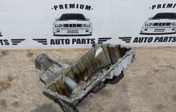 BMW 4 F32 F33 Oil sump 7601942