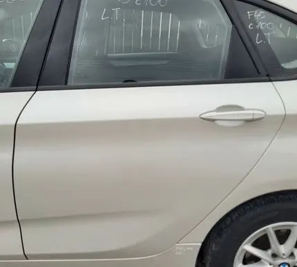 BMW 2 F45 Front door