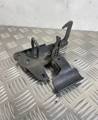 Audi A6 S6 C6 4F Engine bonnet/hood lock/latch loop/hook 4F0823480A