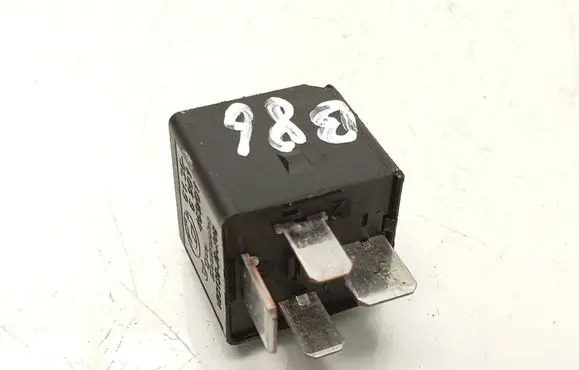 BMW X1 E84 Other relay 6901469 61366901469
