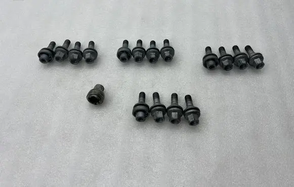 Opel Mokka B Nuts/bolts 