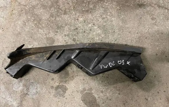 Volkswagen PASSAT B6 Front bumper mounting bracket 3C0807889