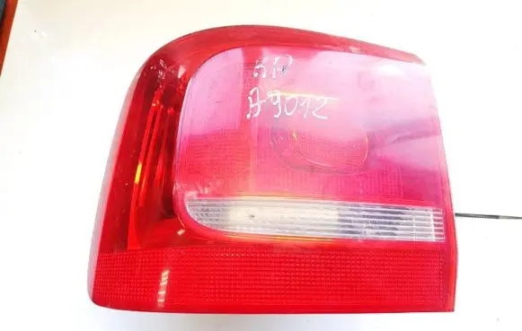 Volkswagen Touran II Rear/tail lights 176405
