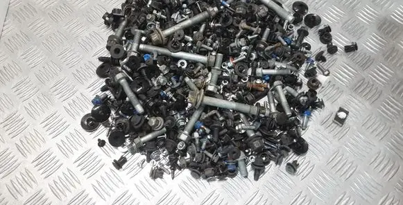 KIA Sportage Nuts/bolts 