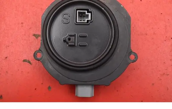 Mazda CX-7 Voltage converter/converter module NZMKT111LBKA