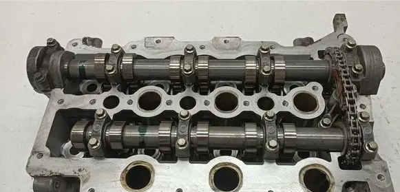 Citroen C5 Engine head 