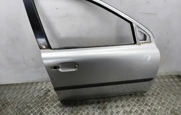 Volvo XC90 Front door