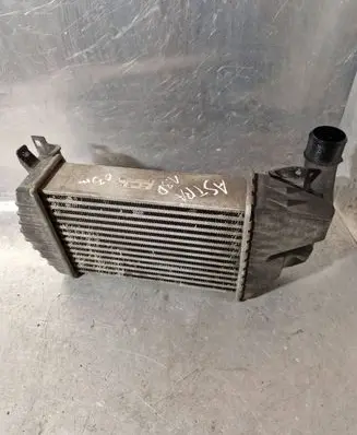 Opel Astra H Intercooler radiator WTP8630 13213402 2465A