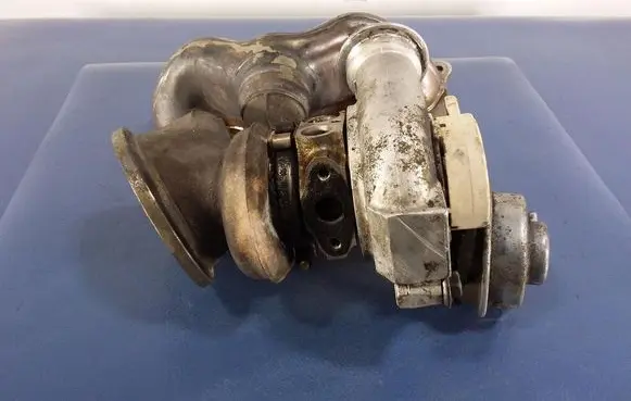 BMW 7 F01 F02 F03 F04 Turbo system vacuum part 7593022