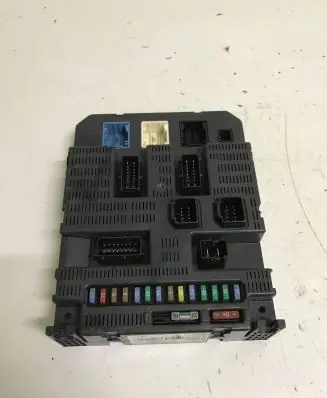 Peugeot 207 Comfort/convenience module 9663798480 2252349291007 0209315261007