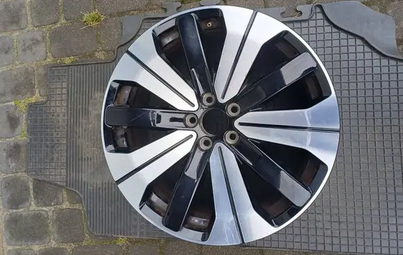 Volvo XC40 R19 alloy rim 32143628