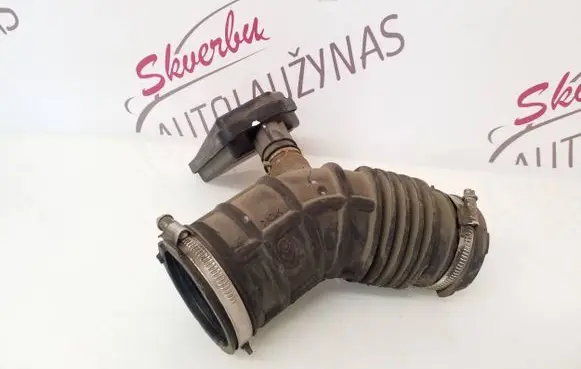 Renault Kadjar Turbo air intake inlet pipe/hose 