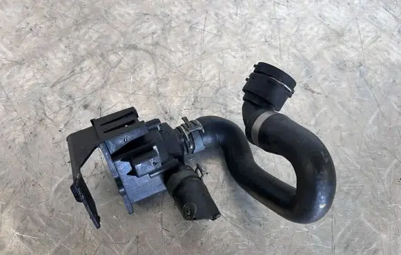 Audi A4 S4 B8 8K Electric auxiliary coolant/water pump 8K0819147A 8K0819334AP