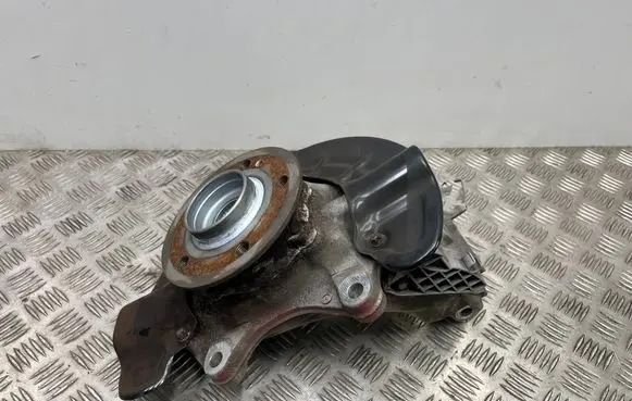 Mercedes-Benz CLA C118 X118 Front wheel hub spindle knuckle A2473320200 A2474210220