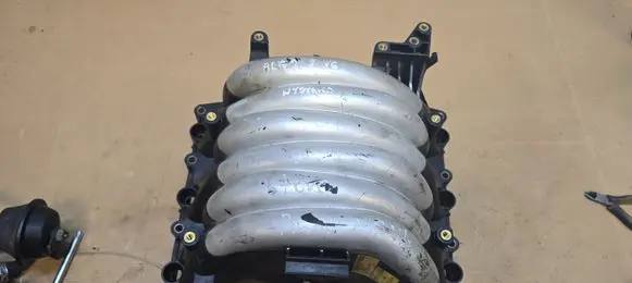 Audi A6 S6 C5 4B Intake manifold 078133223S