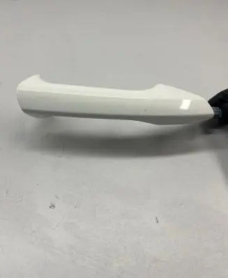 Mercedes-Benz A W176 Front door exterior handle A2047600270