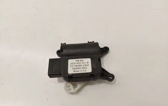 Volkswagen PASSAT B6 Air flap motor/actuator 3C0907511B CZ1168802900