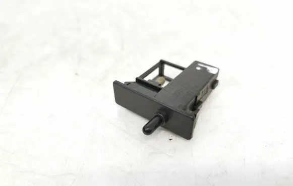 Toyota Avensis T250 Glove box light 8126033030