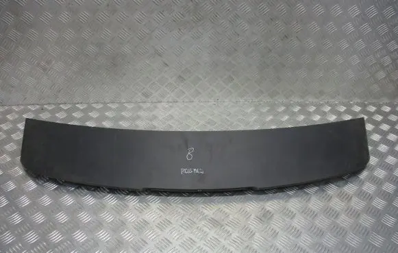 Ford Focus Rear window tailgate spoiler 