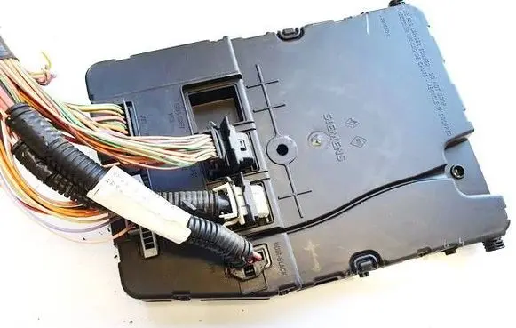 Renault Scenic II - Grand scenic II Comfort/convenience module 8200780007 u118400140j